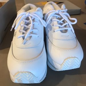 Dollskill Delias Volatile White Platform Sneakers
